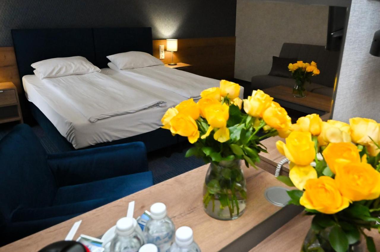 Hotel Rad Grudziądz エクステリア 写真