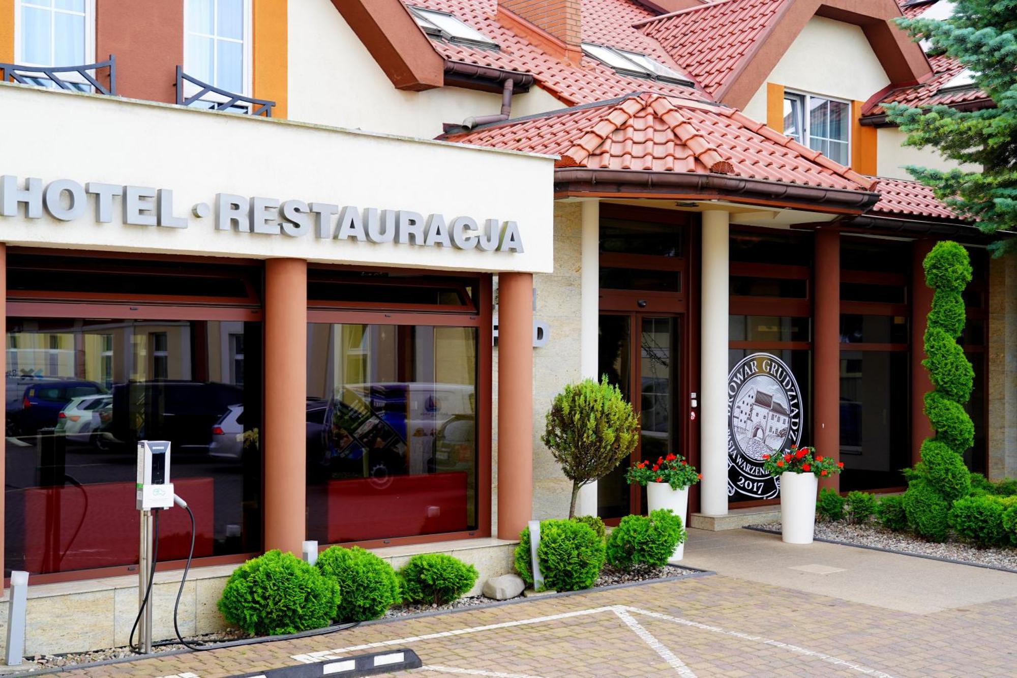 Hotel Rad Grudziądz エクステリア 写真