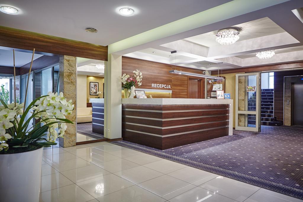 Hotel Rad Grudziądz エクステリア 写真