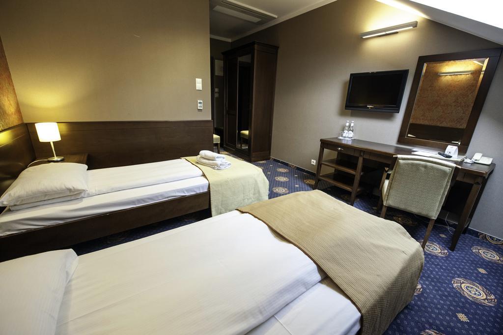 Hotel Rad Grudziądz エクステリア 写真