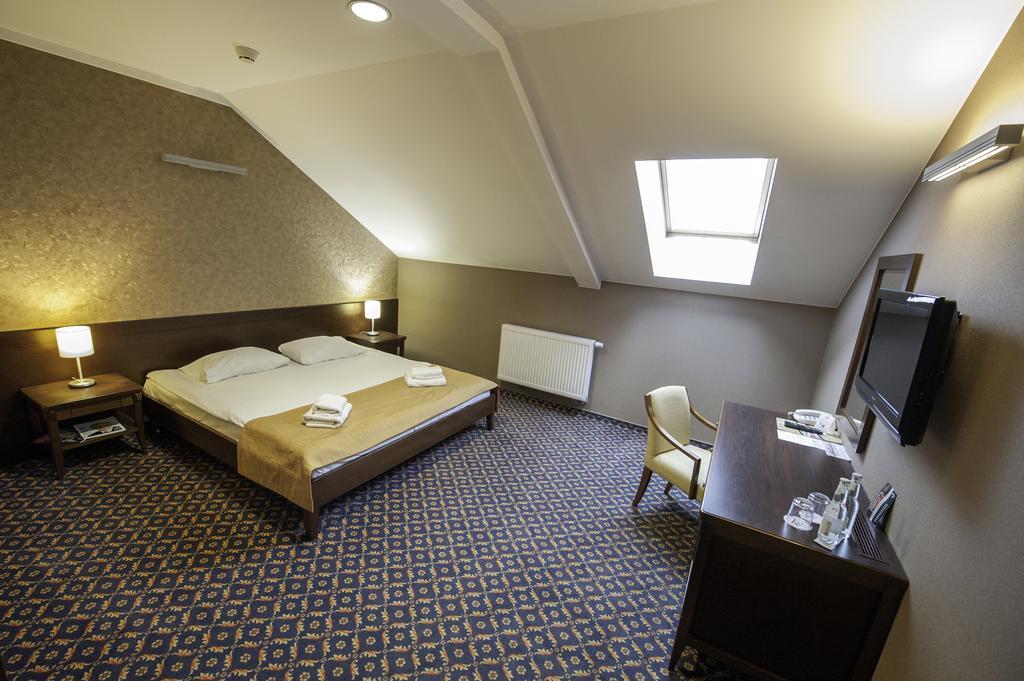 Hotel Rad Grudziądz エクステリア 写真