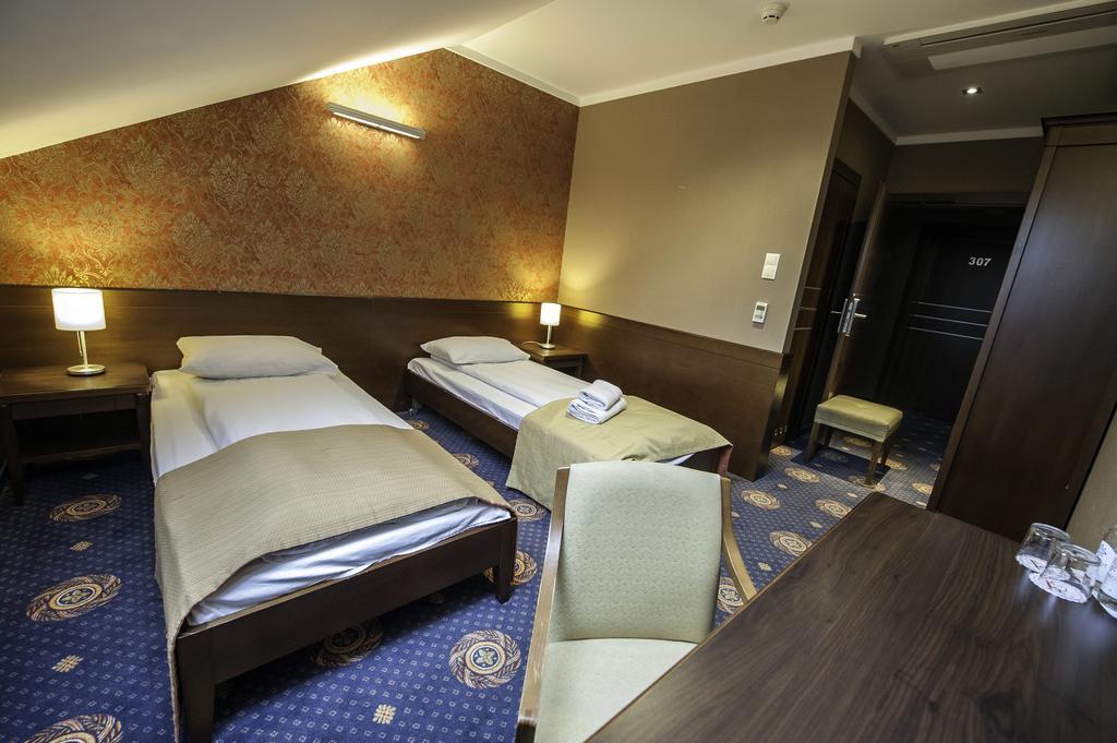 Hotel Rad Grudziądz エクステリア 写真