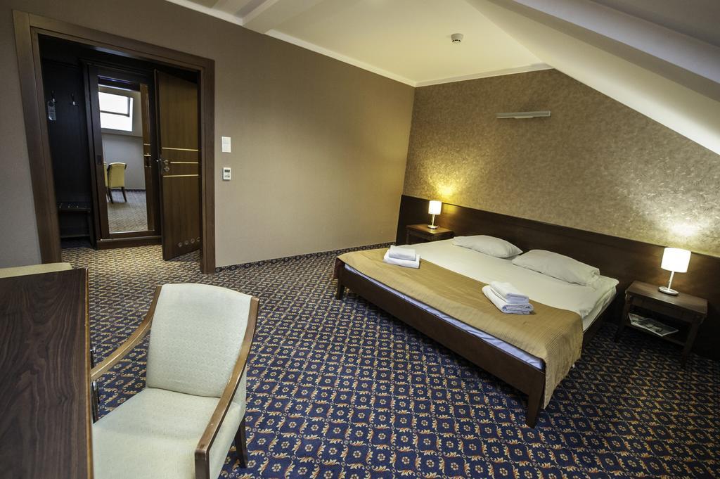 Hotel Rad Grudziądz エクステリア 写真