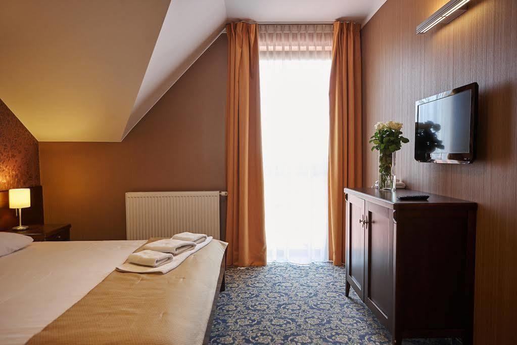 Hotel Rad Grudziądz エクステリア 写真