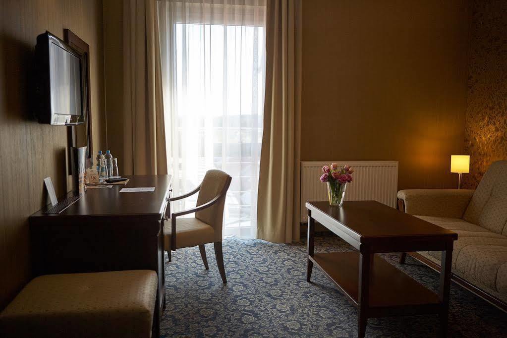 Hotel Rad Grudziądz エクステリア 写真