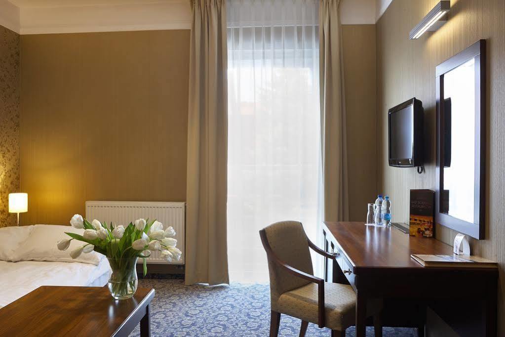 Hotel Rad Grudziądz エクステリア 写真
