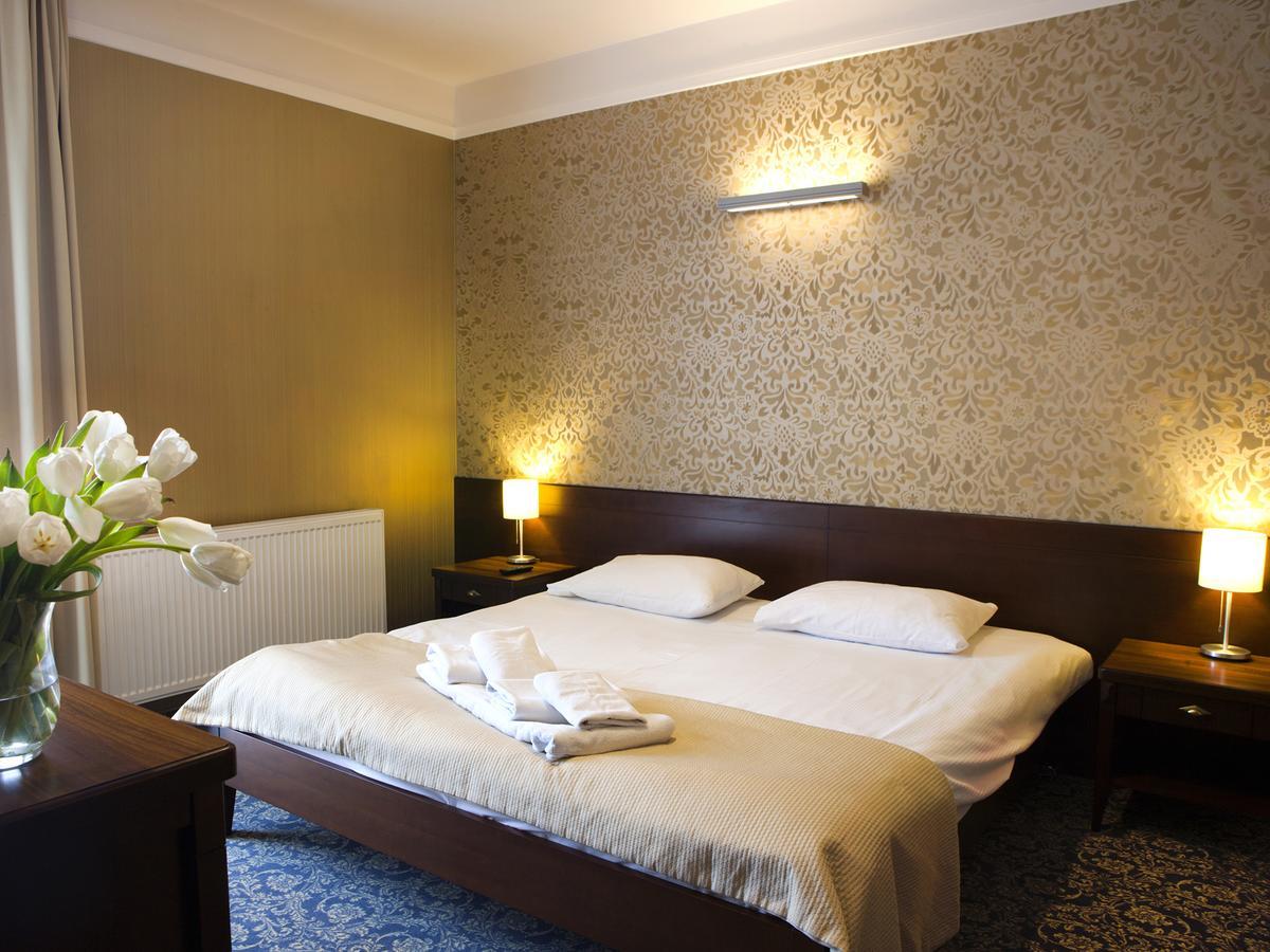 Hotel Rad Grudziądz エクステリア 写真
